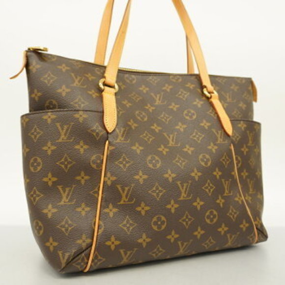 Louis Vuitton Monogram Totally MM Tote Bag - Picture 2 of 9